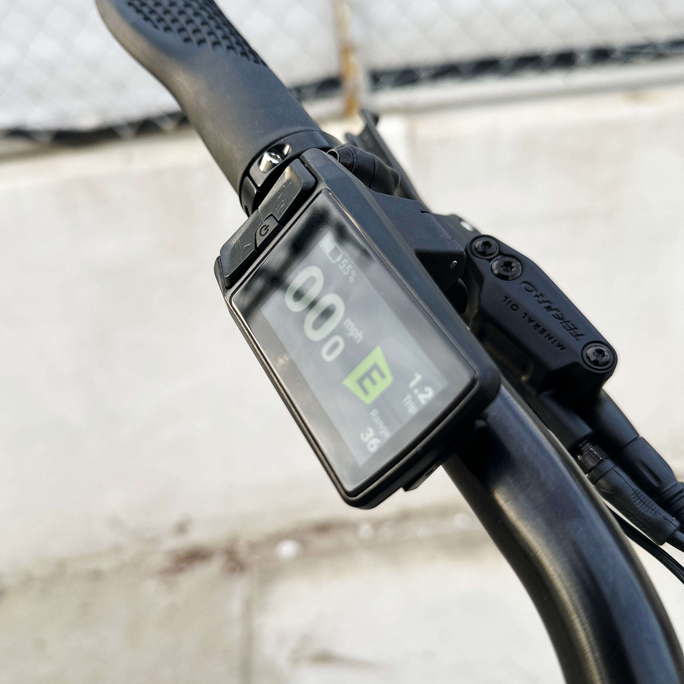 HBBC Men's Electric Cruiser - Flat Black/Red