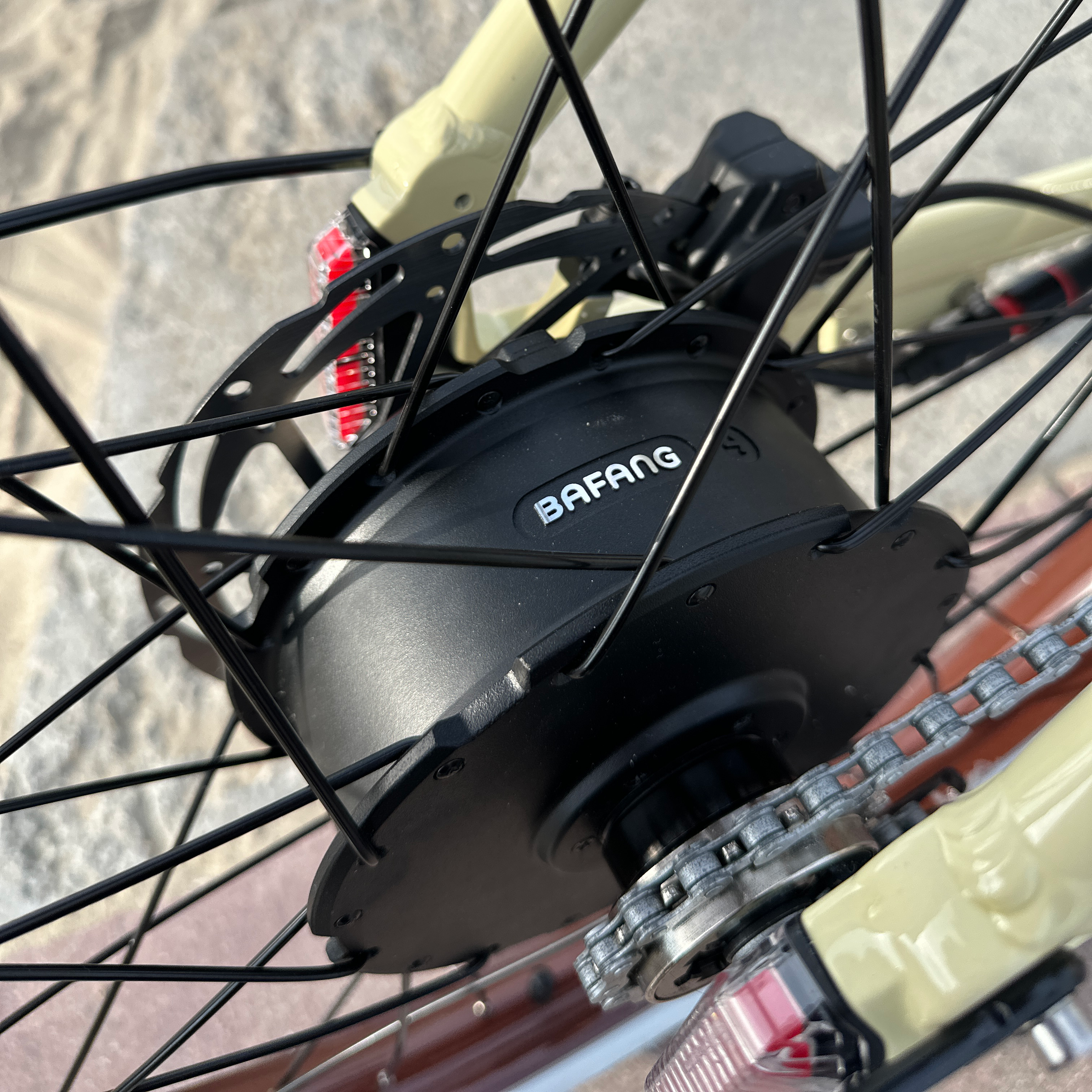 HBBC Women's Electric Cruiser - Vanilla Brown