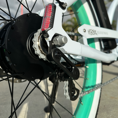 HBBC Women's Electric Cruiser - White/Mint