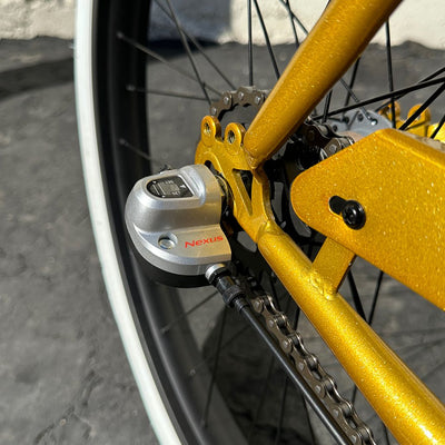 OLD SKOOL Men's 3-Speed Beach Cruiser Metallic Gold – Shimano gear detail