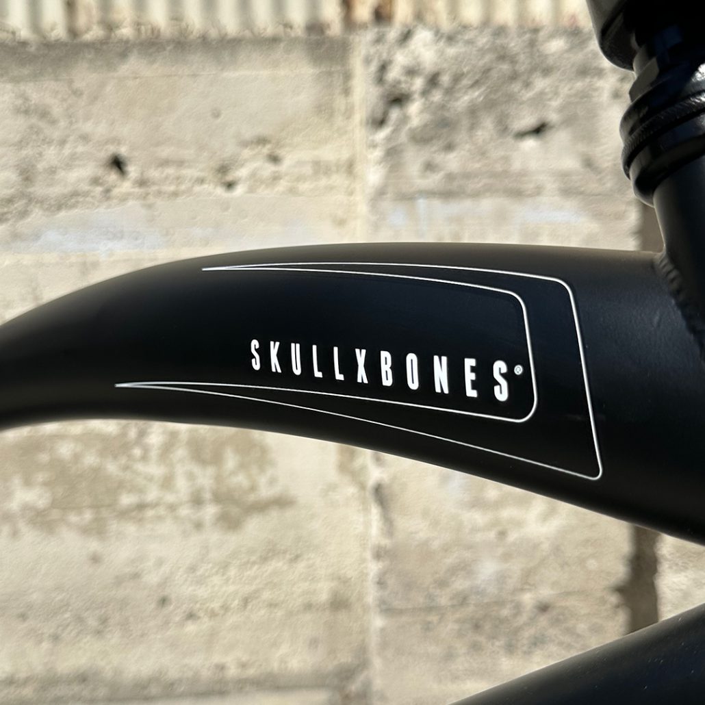 SKULLXBONES Downtown Edition Beach Cruiser - FLAT BLACK