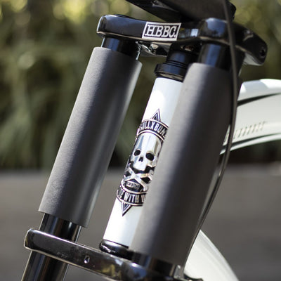 SKULLXBONES Wide Series Beach Cruiser 3 Speed - Rover White - Fork Detail